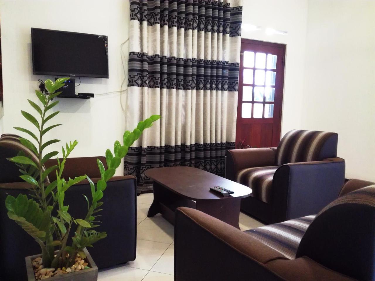 Chandra Holiday Home Dikwella Exterior foto