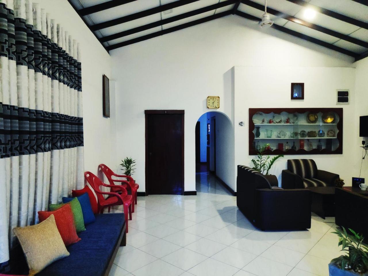 Chandra Holiday Home Dikwella Exterior foto